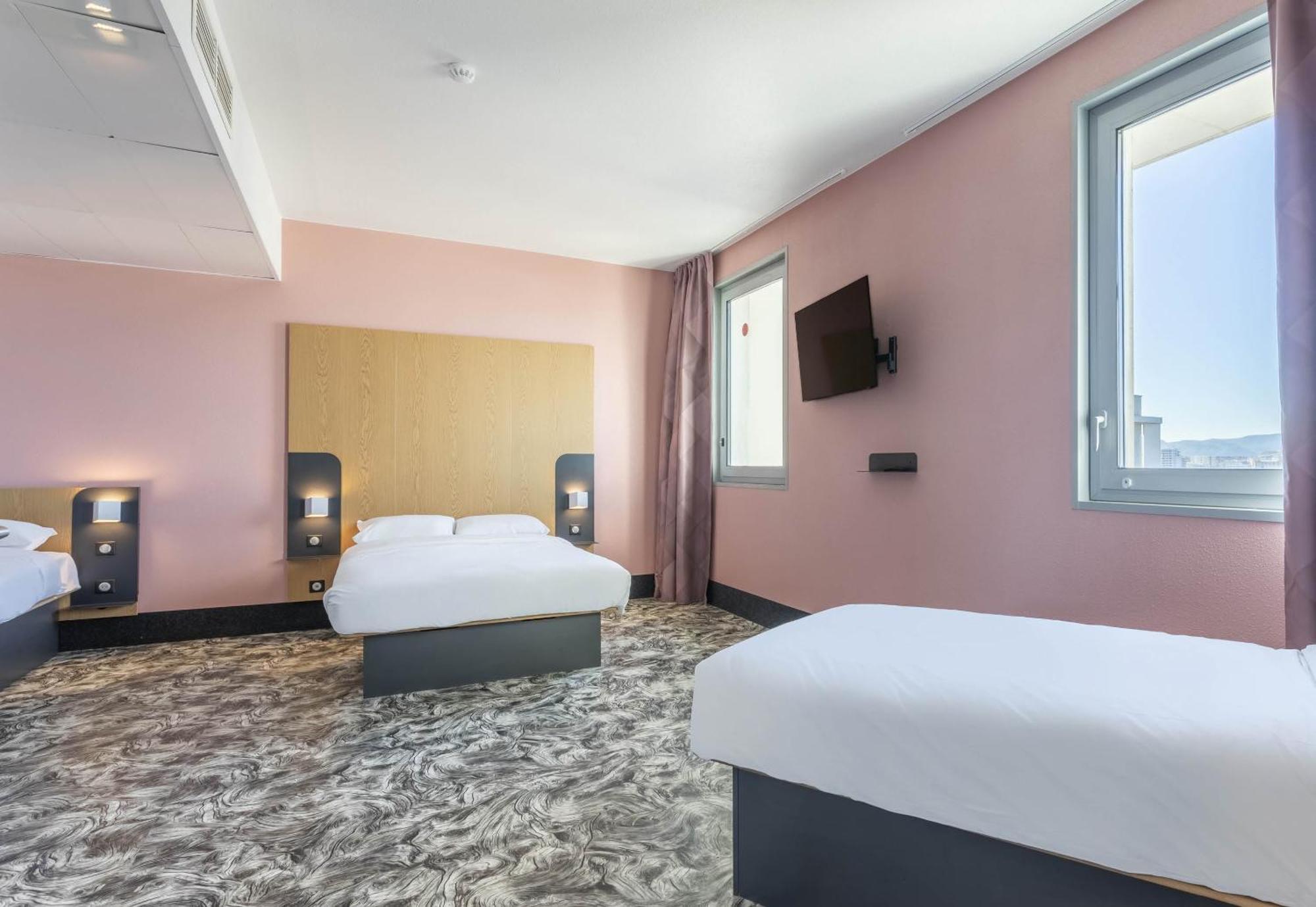 B&B Hotel Marseille Les Ports Exteriör bild