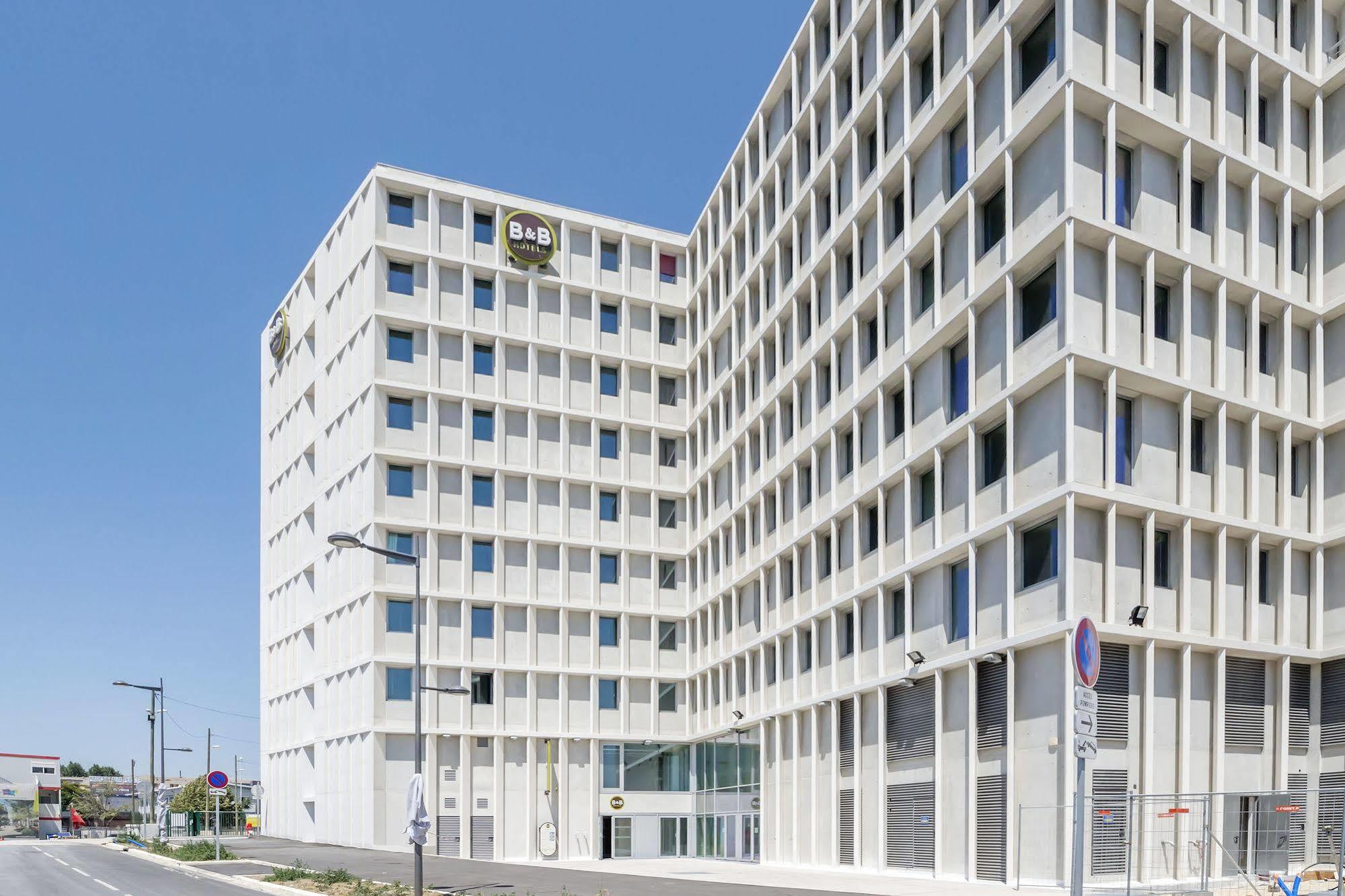 B&B Hotel Marseille Les Ports Exteriör bild